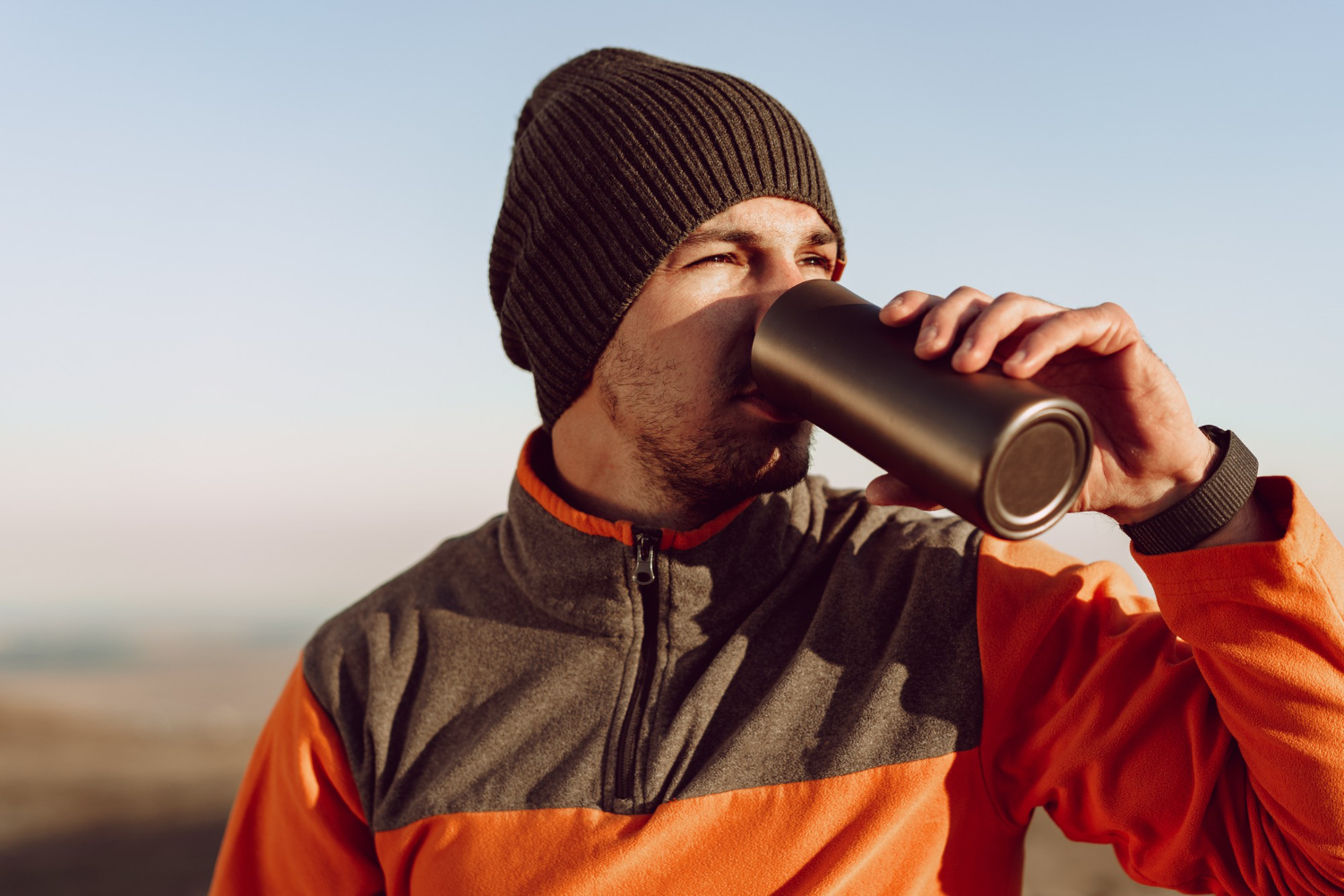 How to Stay Hydrated Outdoors